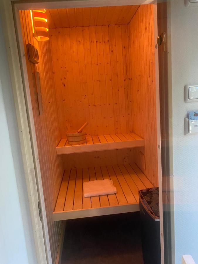 Wellness Chalet Met Sauna เออร์เมโล ภายนอก รูปภาพ